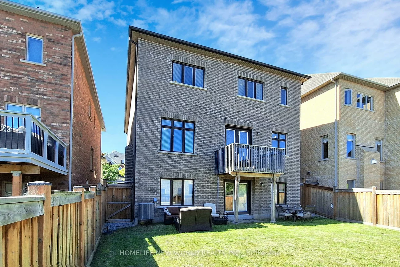 36, Strawbridge Farm, Aurora Grove, Aurora