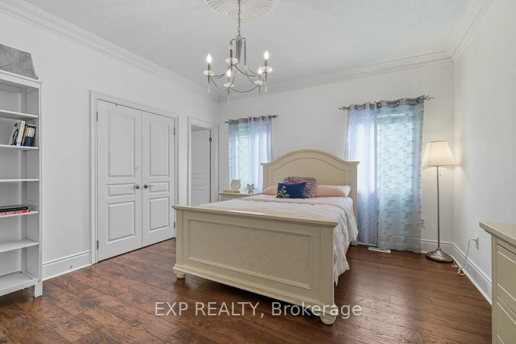 22, Longthorpe, Bayview Southeast, Aurora