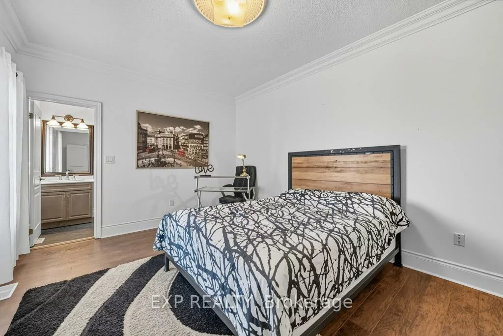 22, Longthorpe, Bayview Southeast, Aurora