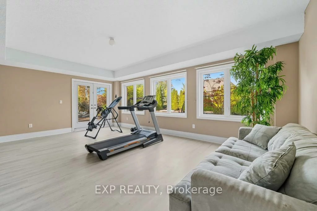 22, Longthorpe, Bayview Southeast, Aurora