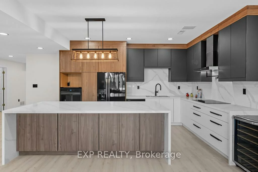 22, Longthorpe, Bayview Southeast, Aurora