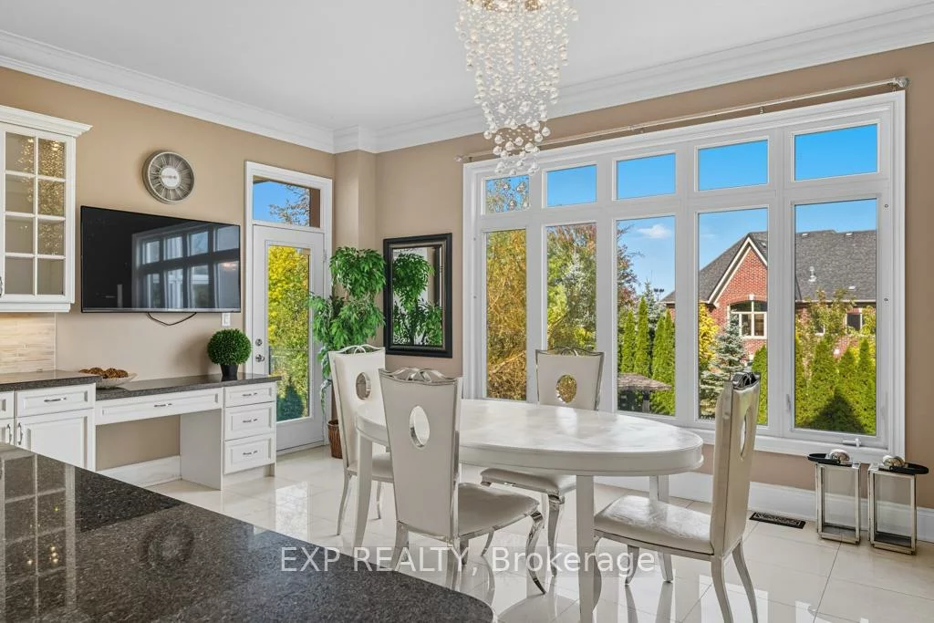 22, Longthorpe, Bayview Southeast, Aurora