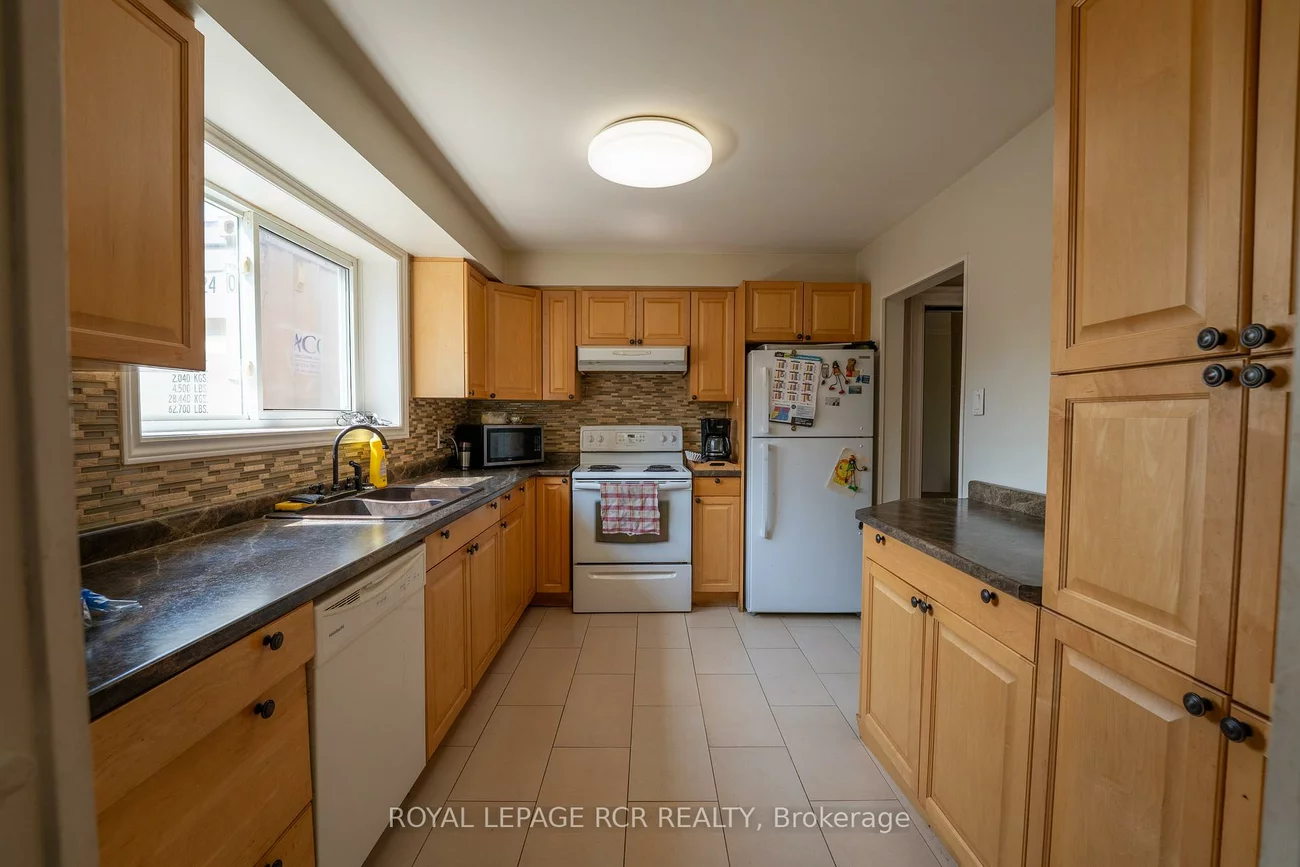 9, Dunham, Aurora Heights, Aurora