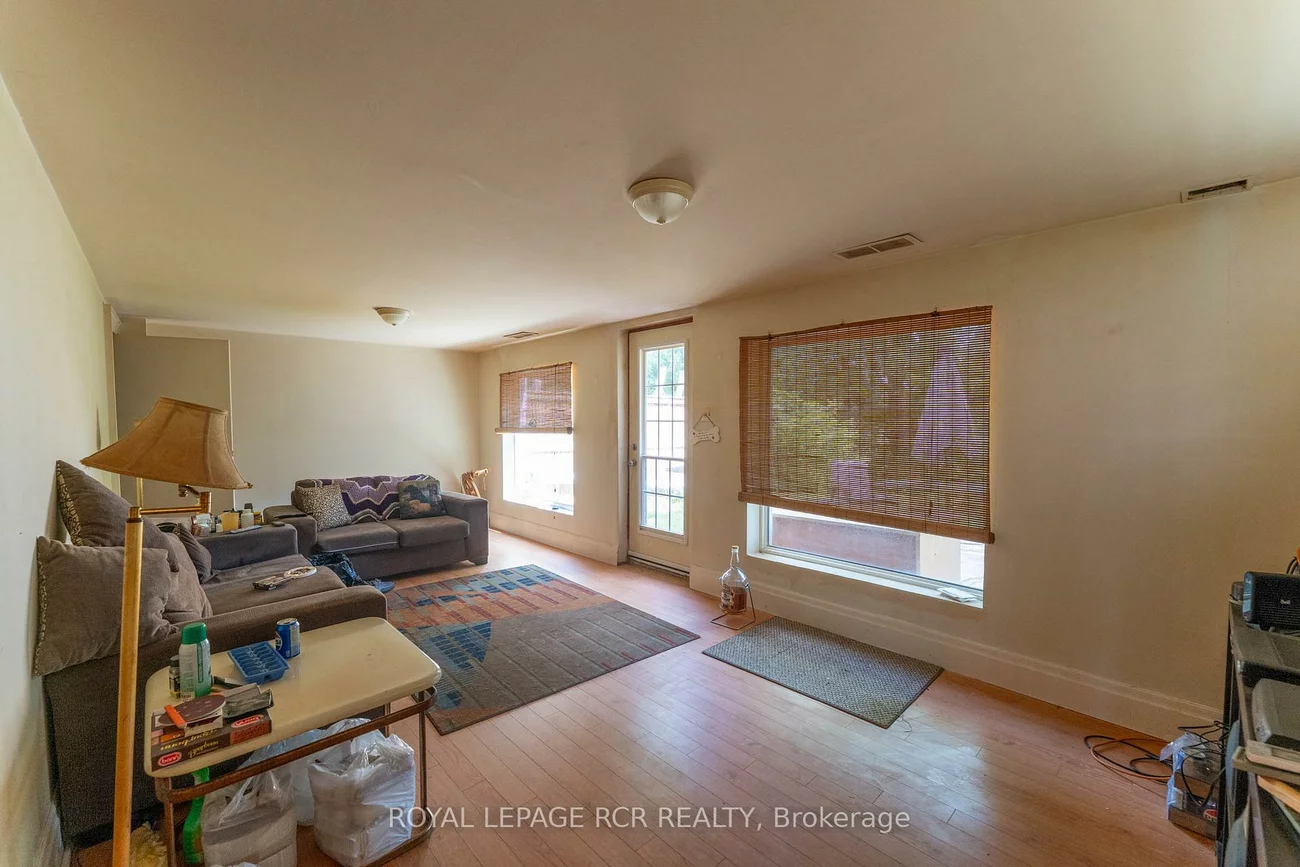 9, Dunham, Aurora Heights, Aurora