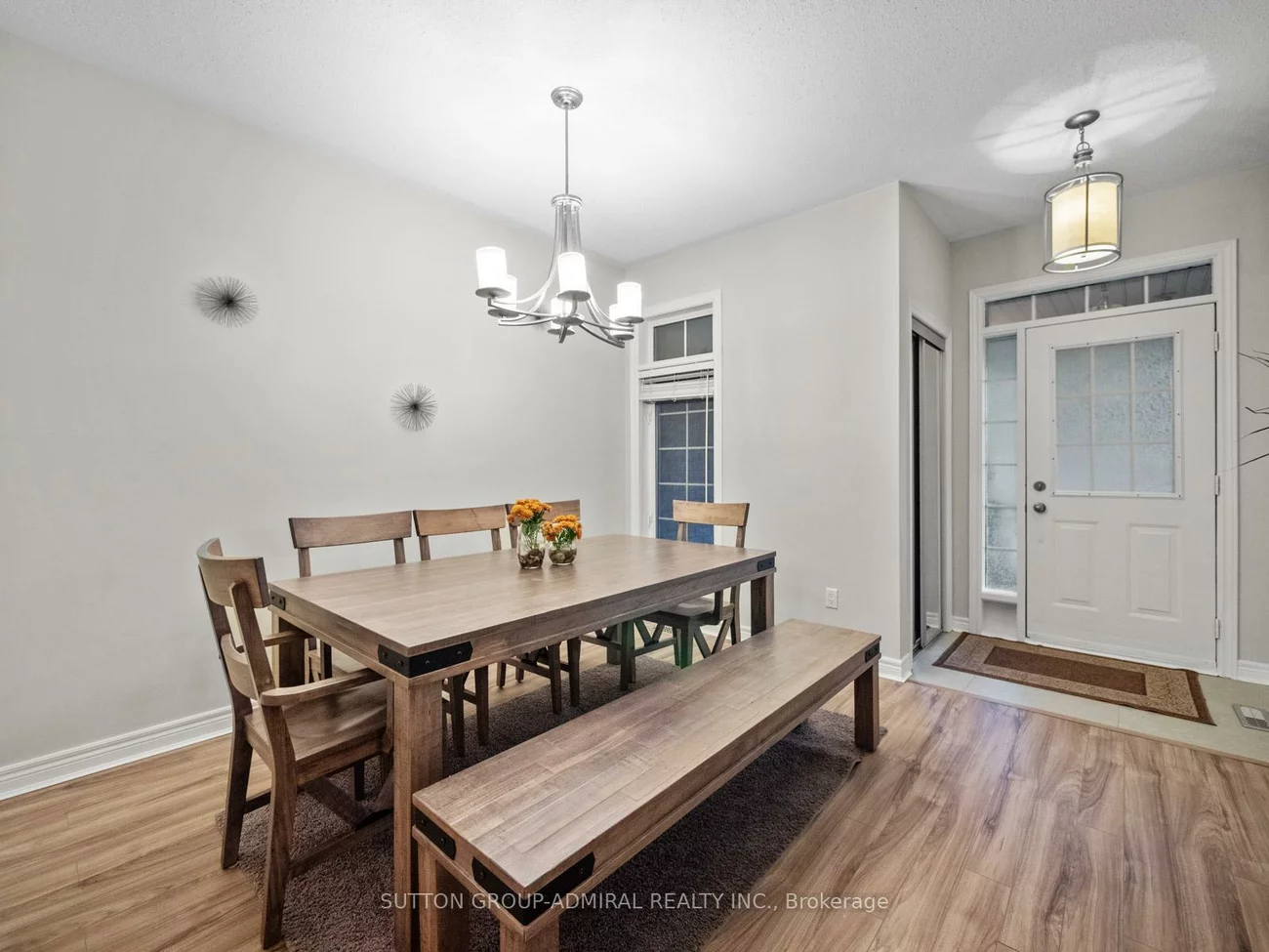 79, Watkins Glen, Bayview Wellington, Aurora