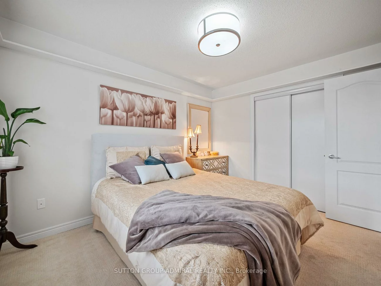 79, Watkins Glen, Bayview Wellington, Aurora