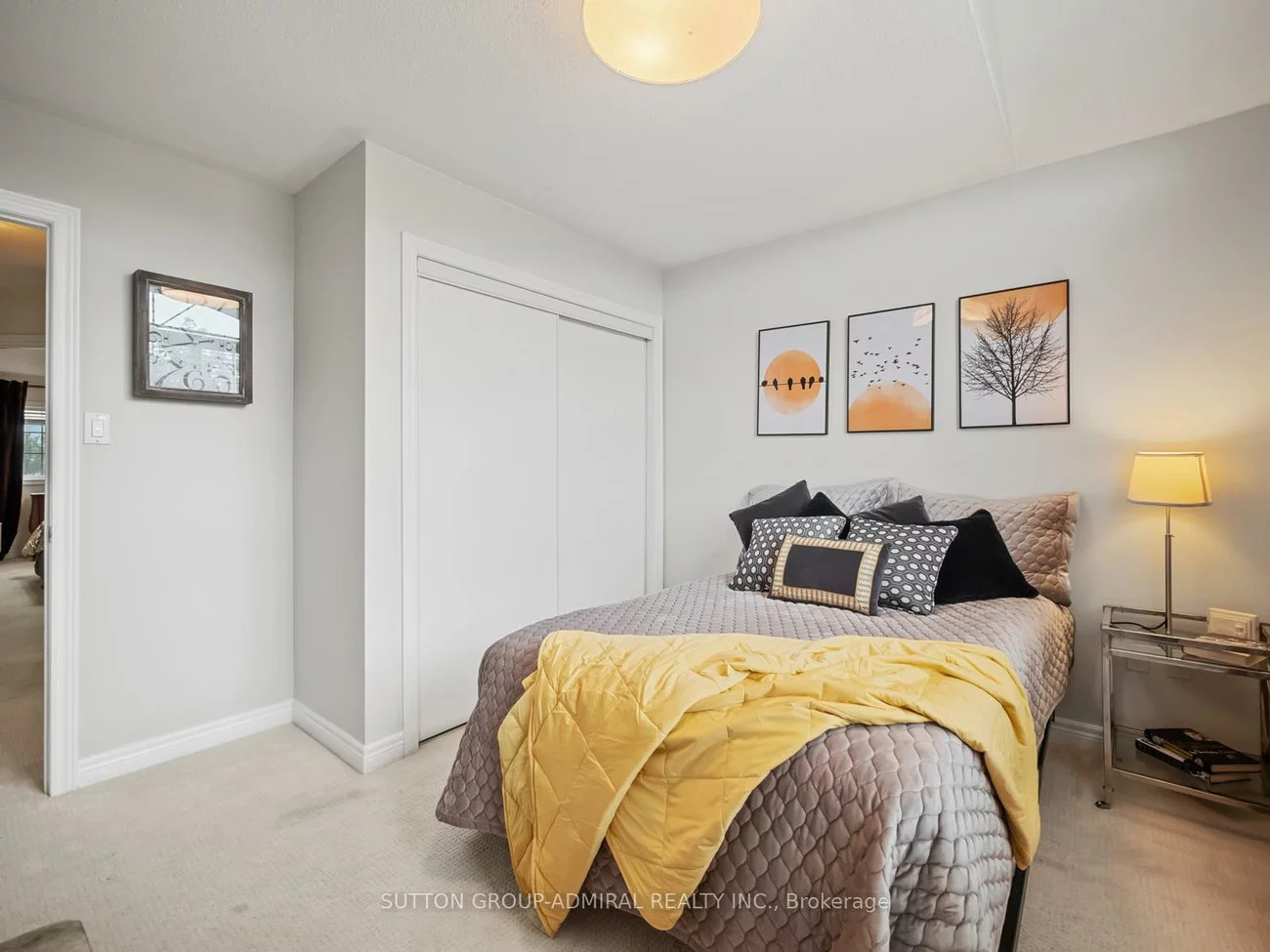 79, Watkins Glen, Bayview Wellington, Aurora