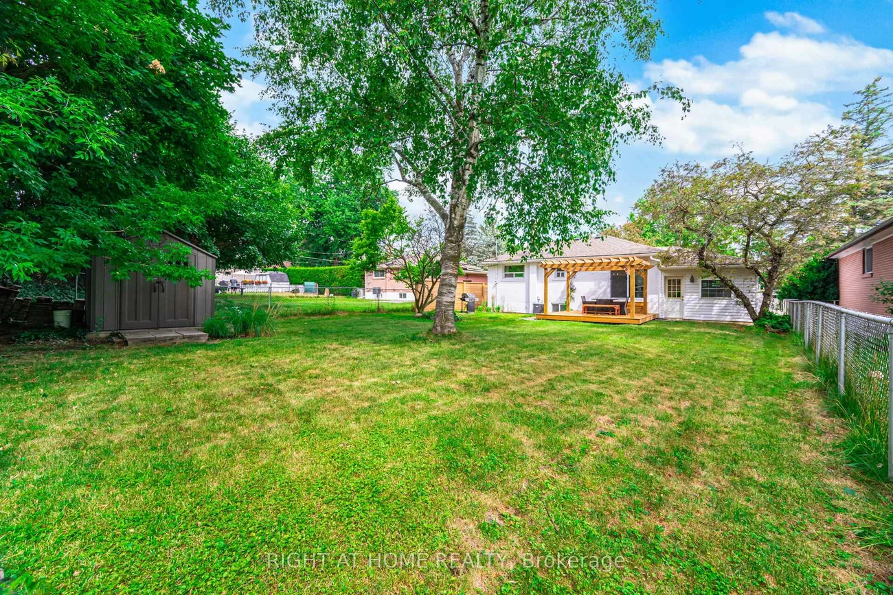 15, Kemano, Aurora Heights, Aurora