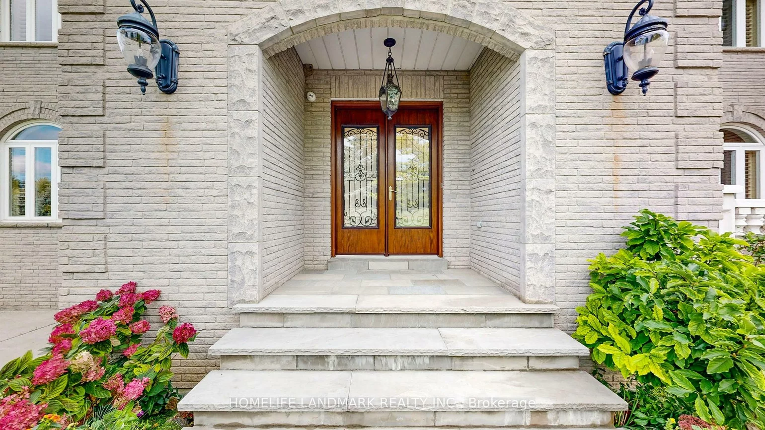 90, Offord, Bayview Southeast, Aurora