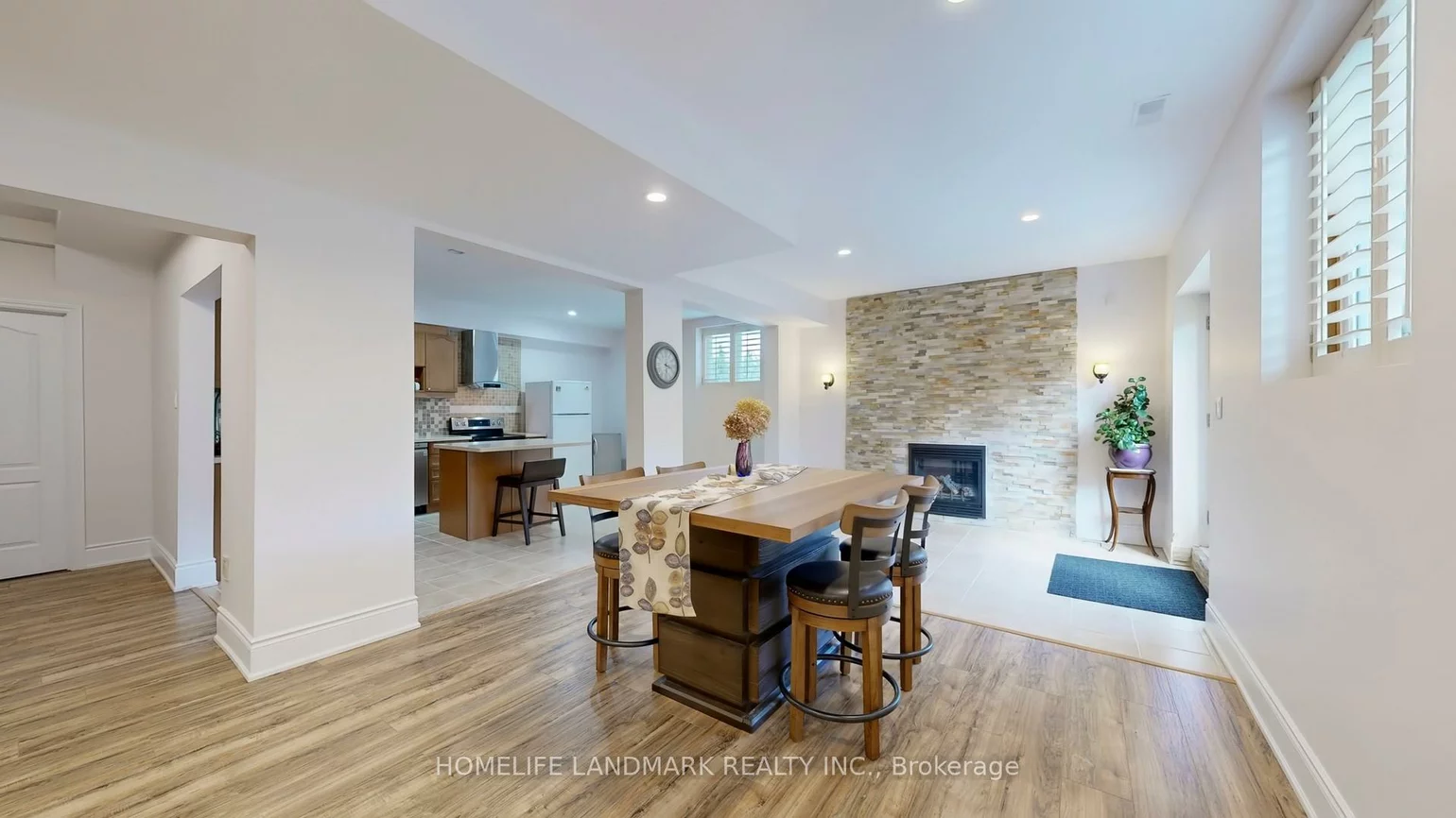 90, Offord, Bayview Southeast, Aurora