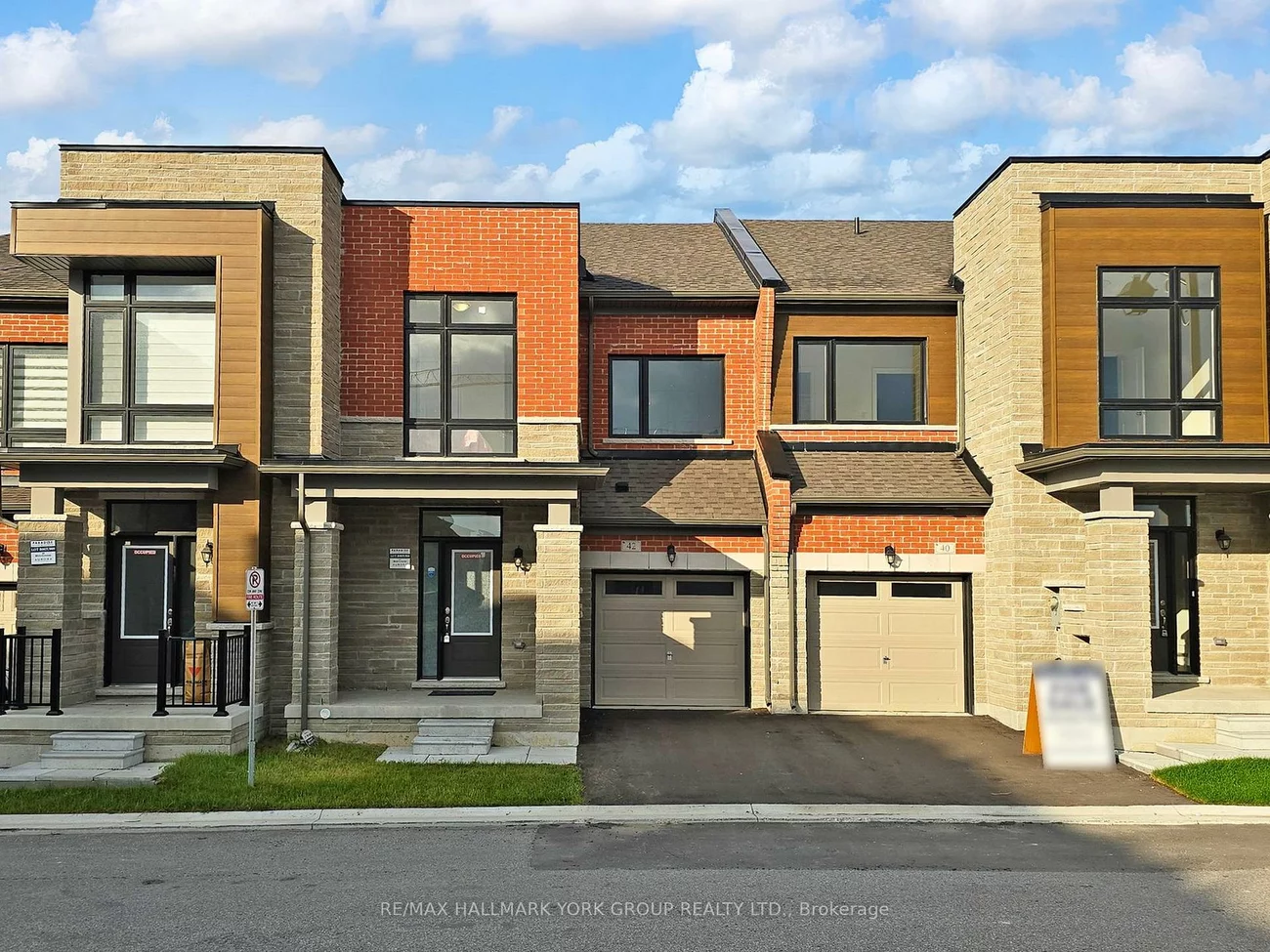 42, Blick, Bayview Northeast, Aurora