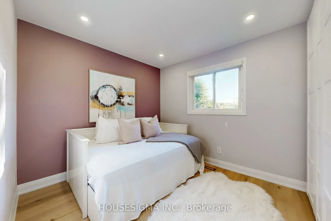 41, Underhill, Aurora Highlands, Aurora