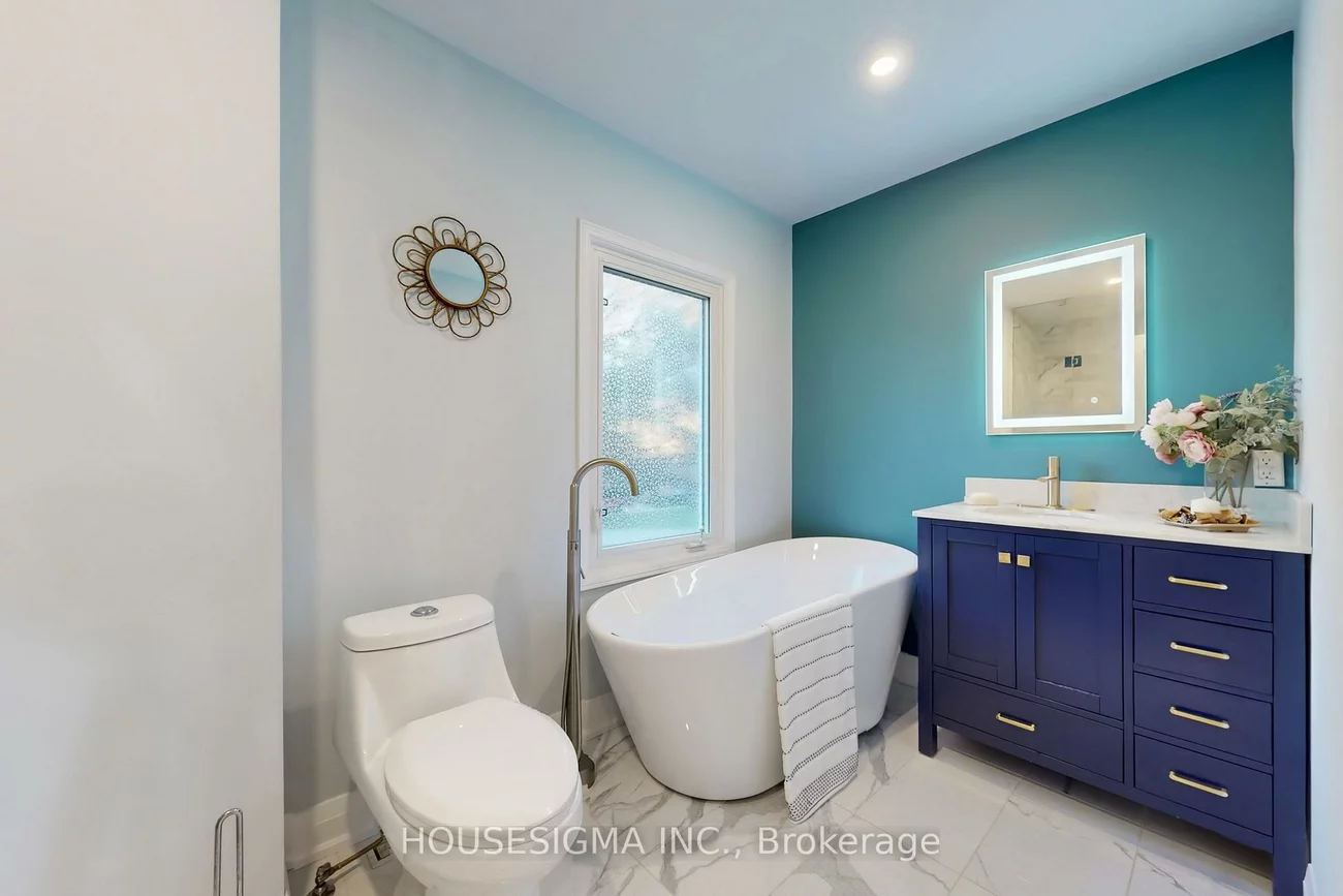 41, Underhill, Aurora Highlands, Aurora