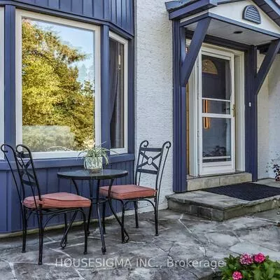 41, Underhill, Aurora Highlands, Aurora
