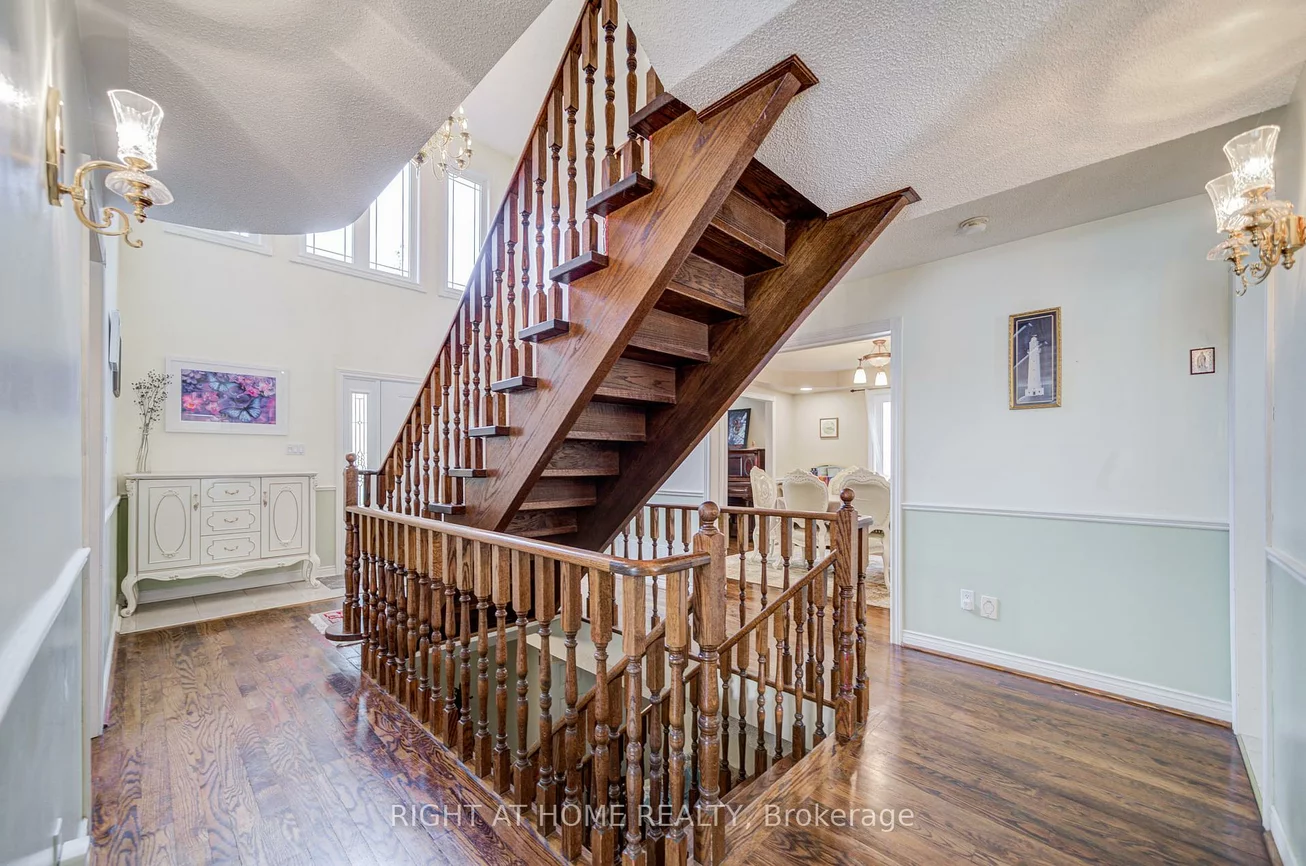 128, Carlyle, Aurora Highlands, Aurora
