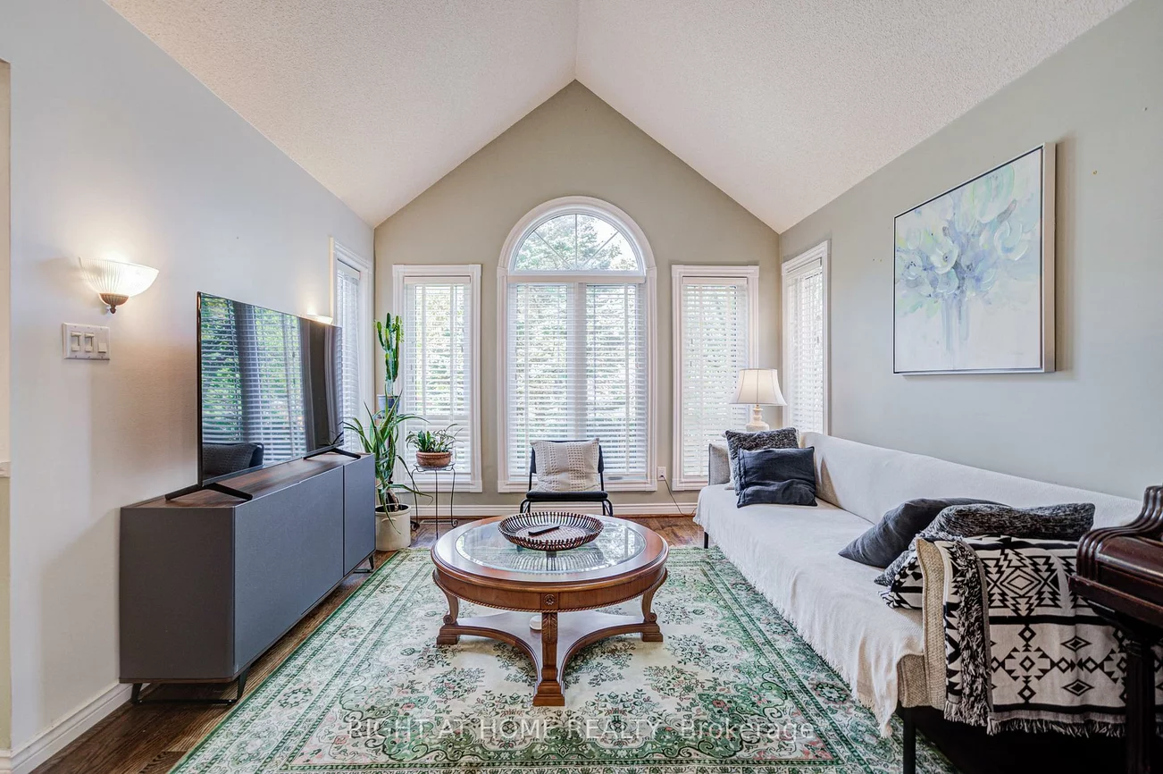 128, Carlyle, Aurora Highlands, Aurora