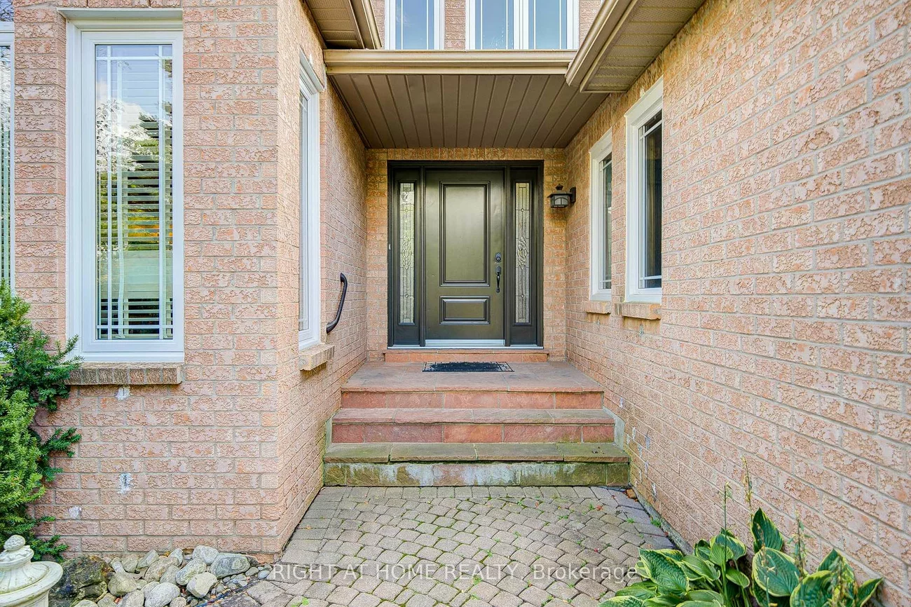 128, Carlyle, Aurora Highlands, Aurora