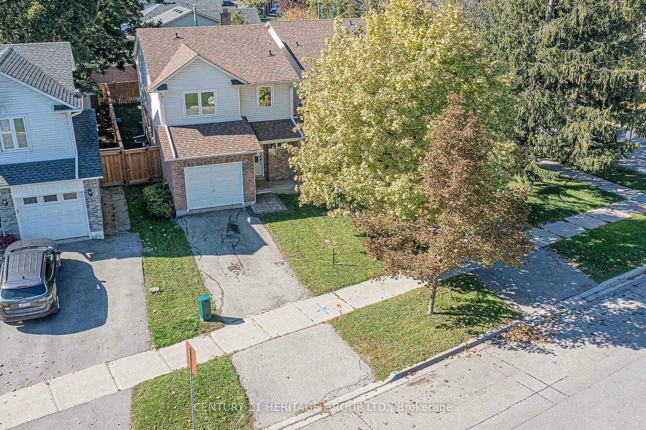 134, Walton, Aurora Village, Aurora