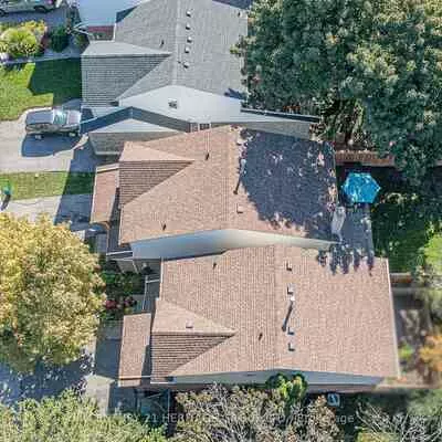 134, Walton, Aurora Village, Aurora
