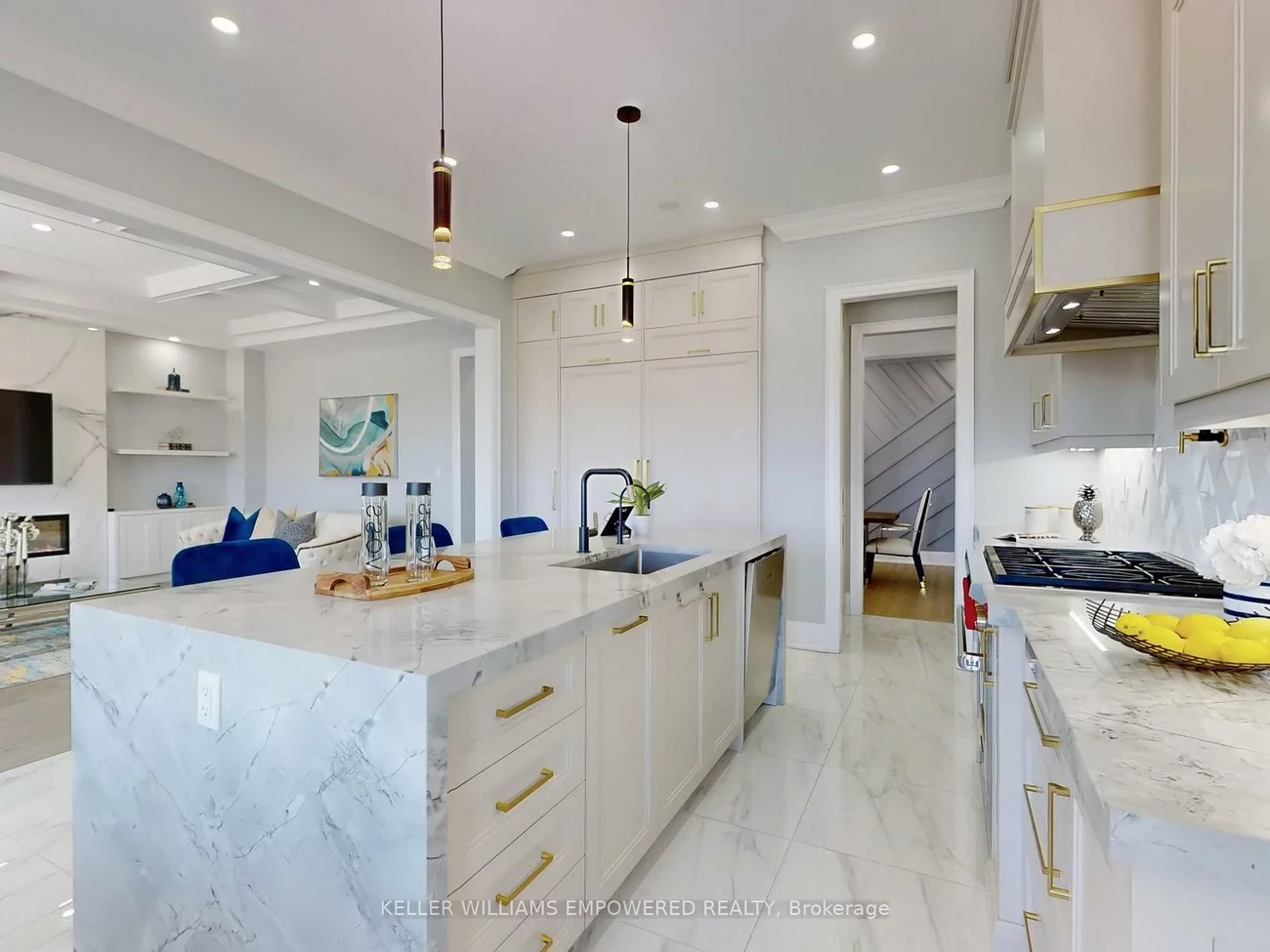 266, Touch Gold, Bayview Southeast, Aurora