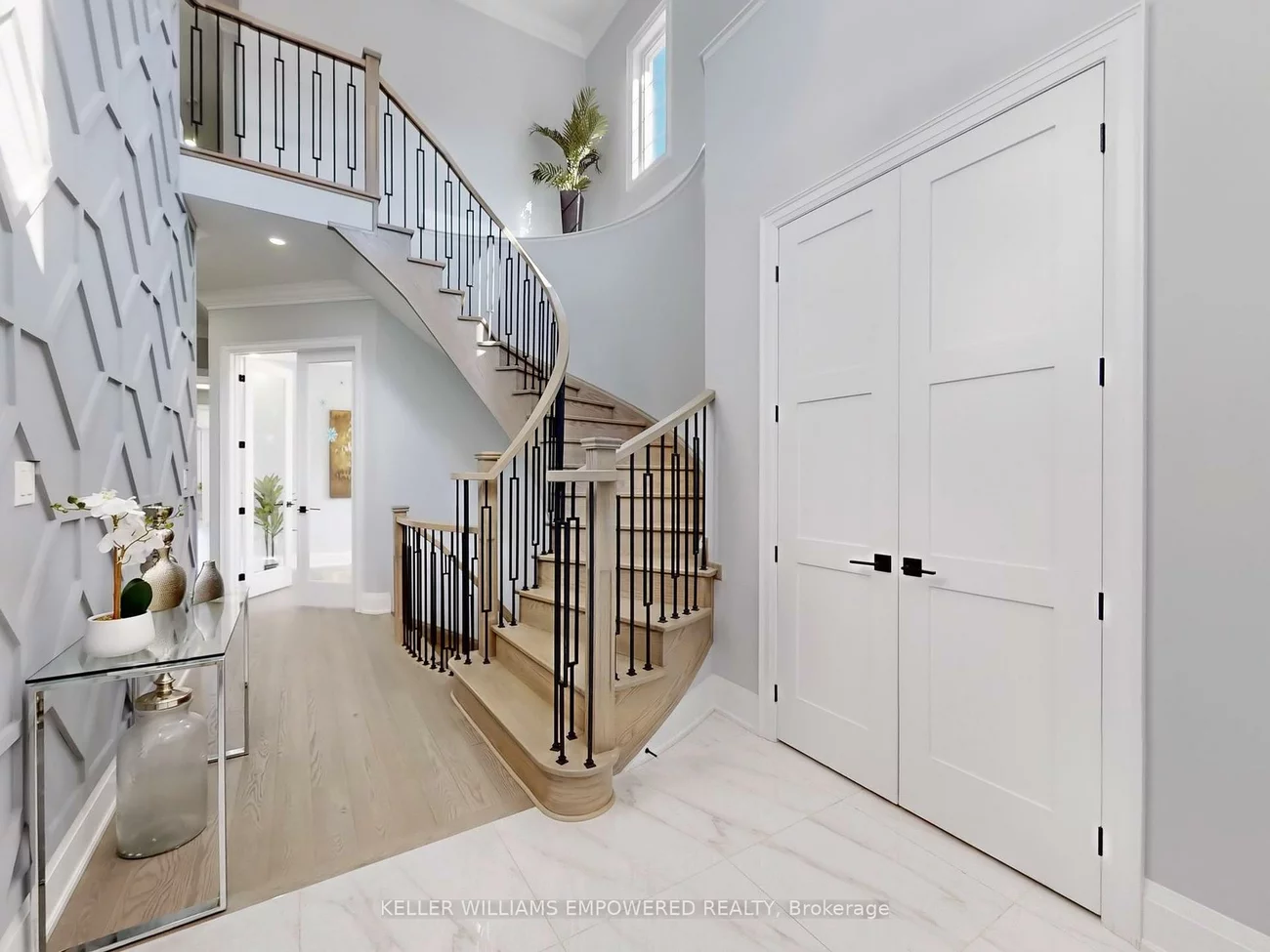 266, Touch Gold, Bayview Southeast, Aurora