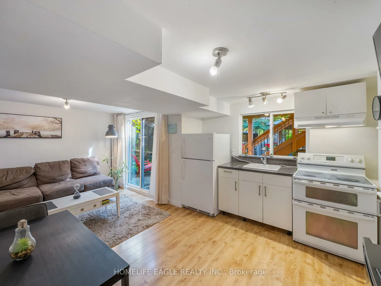 30, Moffat, Aurora Heights, Aurora