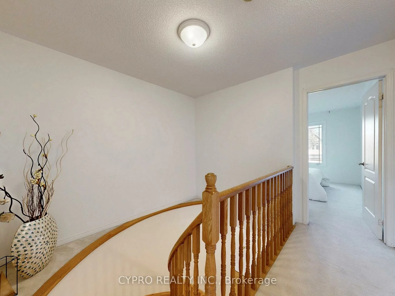 33, Bilbrough, Bayview Northeast, Aurora