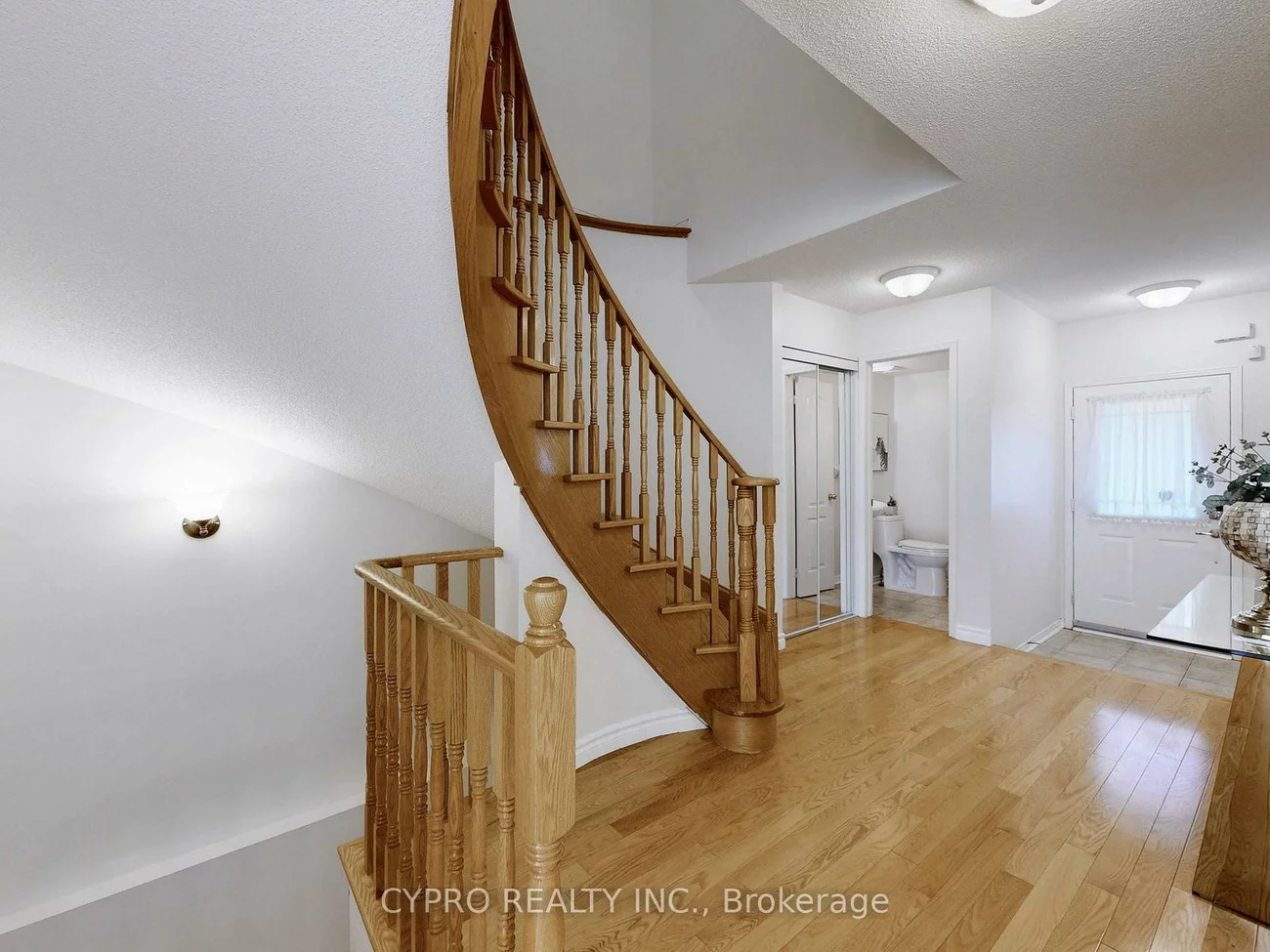 33, Bilbrough, Bayview Northeast, Aurora