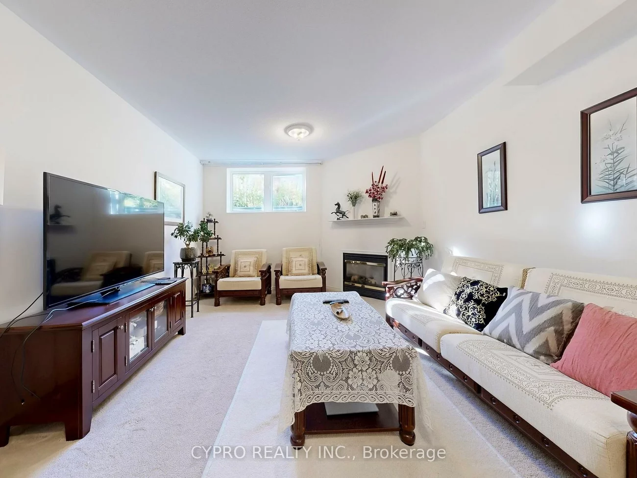 33, Bilbrough, Bayview Northeast, Aurora