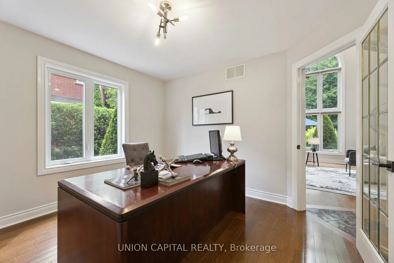 86, Charing, Aurora Highlands, Aurora