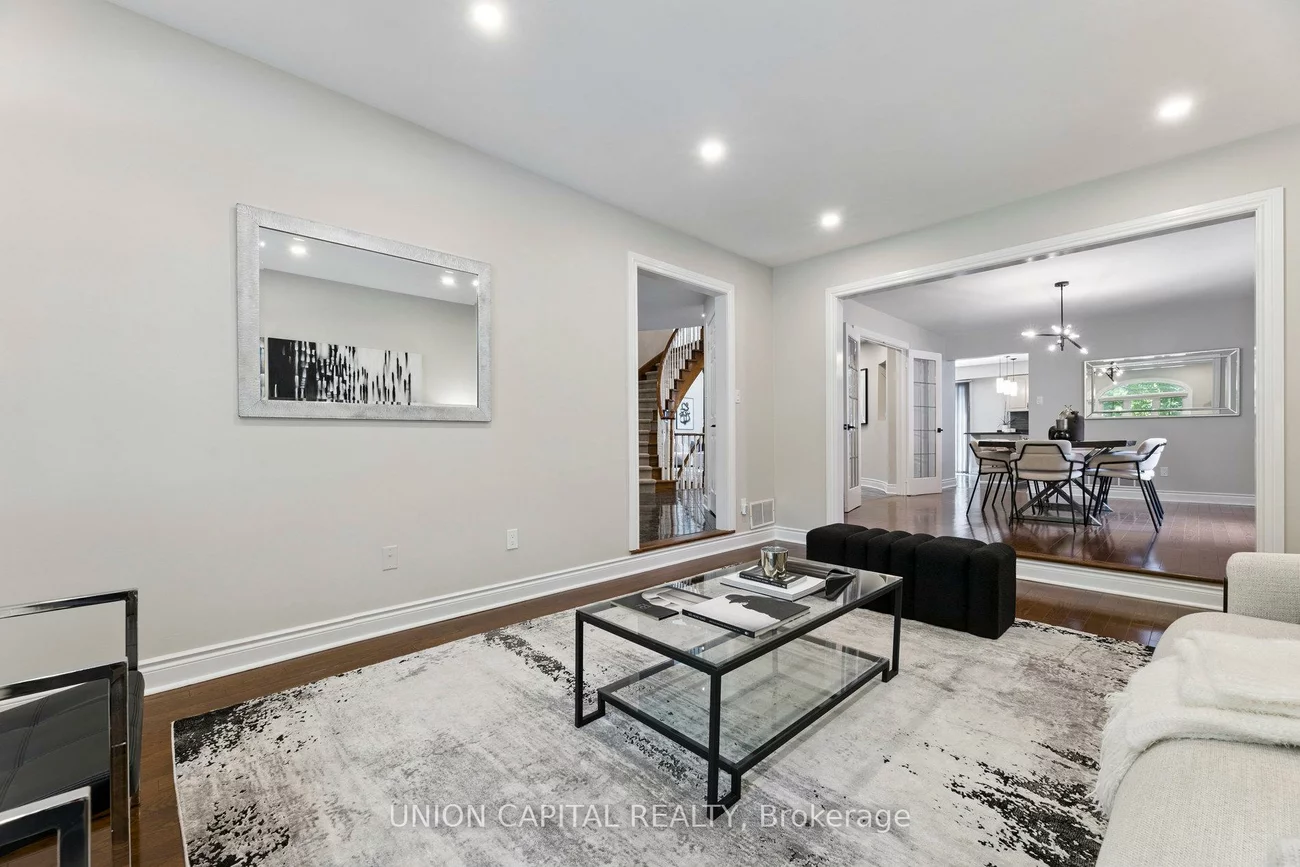 86, Charing, Aurora Highlands, Aurora