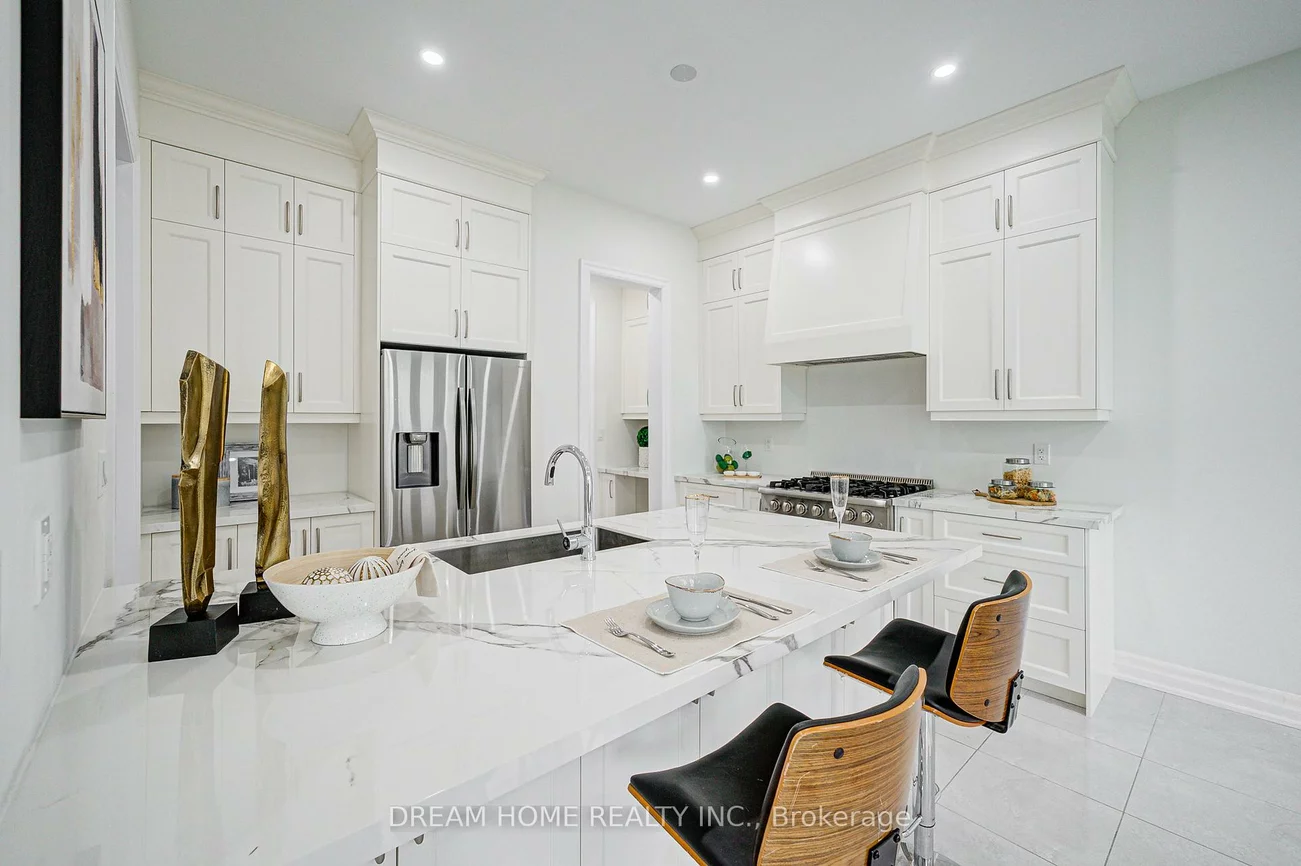 113, Botelho, Bayview Southeast, Aurora