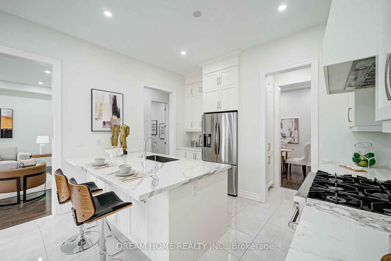 113, Botelho, Bayview Southeast, Aurora