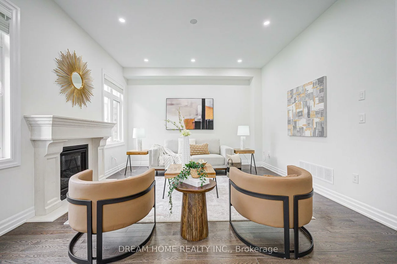 113, Botelho, Bayview Southeast, Aurora