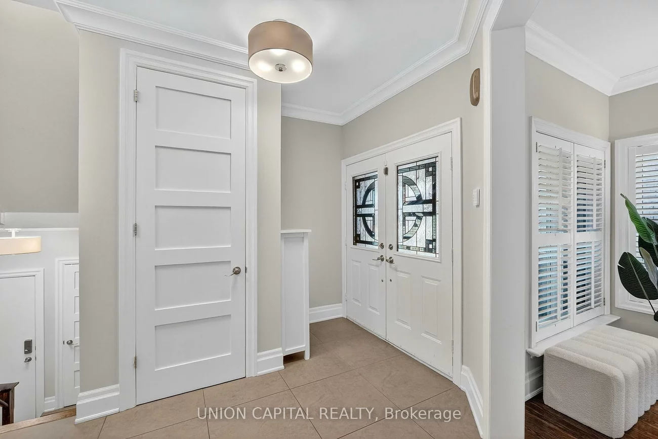27, Trent, Bayview Wellington, Aurora