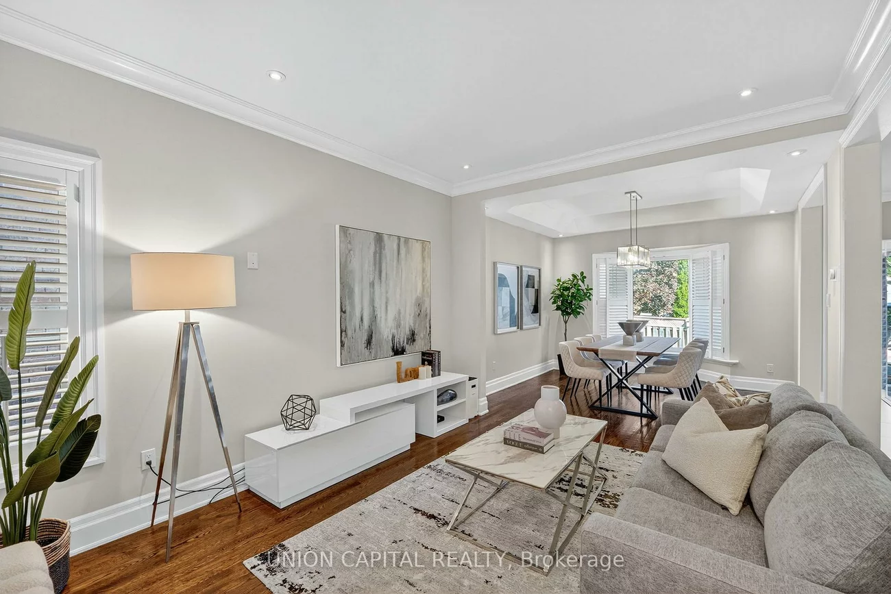 27, Trent, Bayview Wellington, Aurora