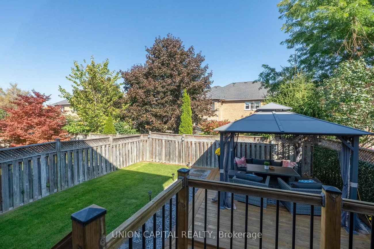 27, Trent, Bayview Wellington, Aurora