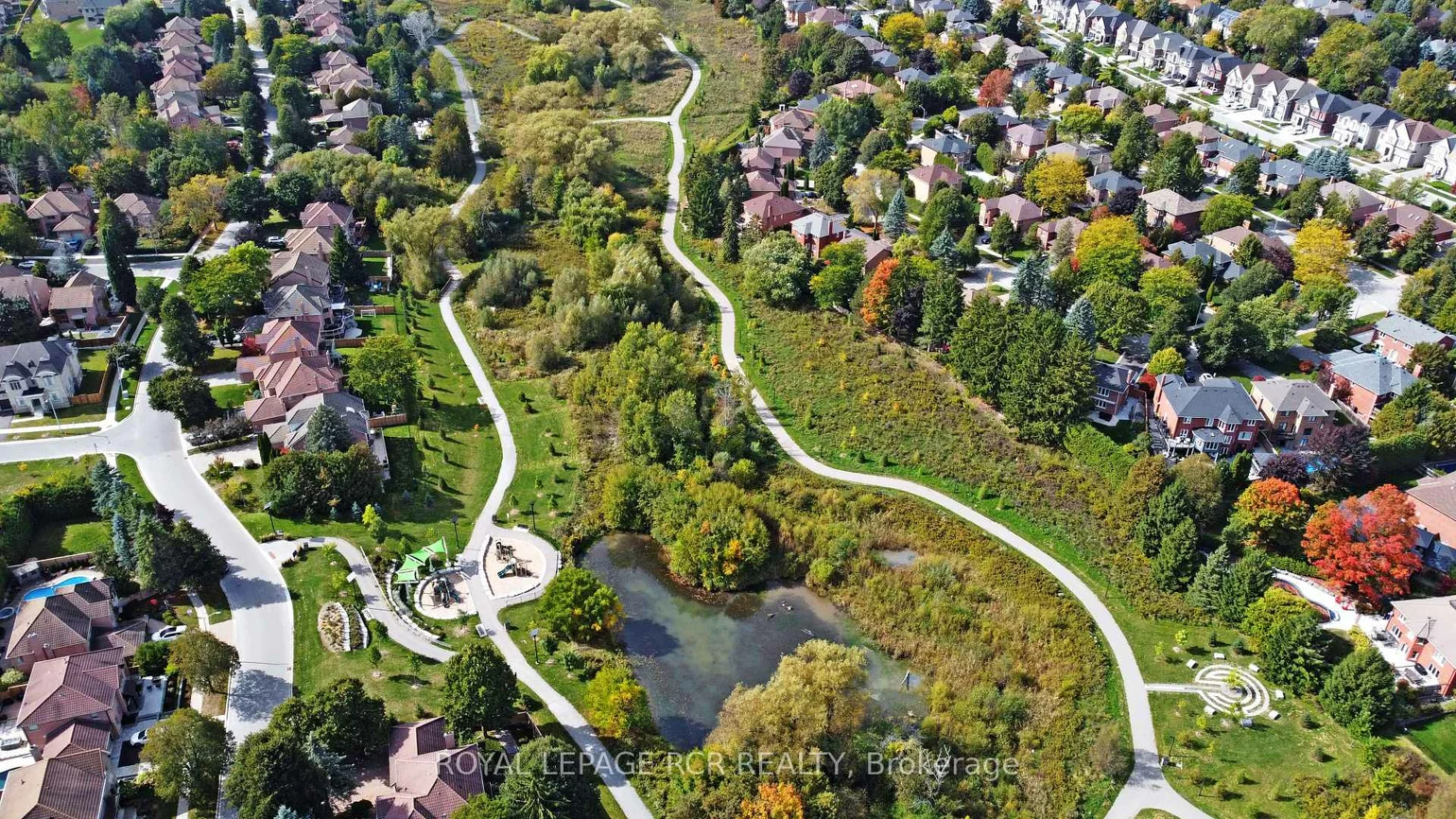 57, Wallace Merchant, Aurora Highlands, Aurora