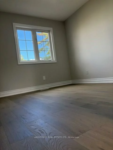 447, Hollandview, Bayview Wellington, Aurora