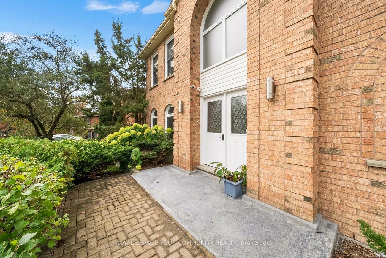 235, Kemano, Aurora Heights, Aurora