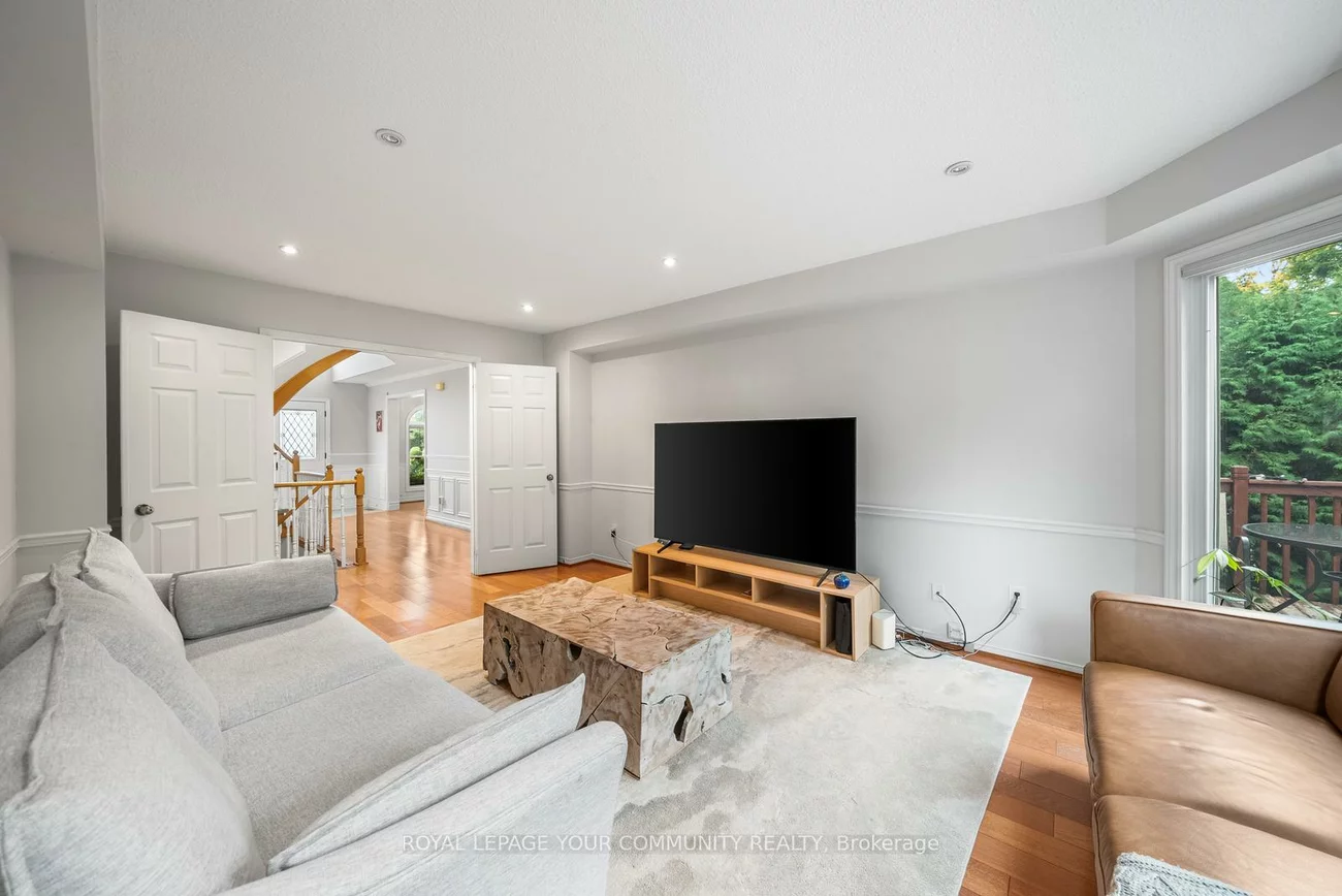 235, Kemano, Aurora Heights, Aurora