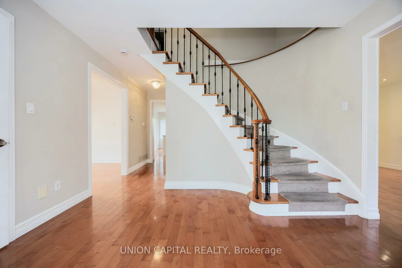 82, Old Yonge, Aurora Village, Aurora