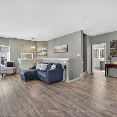 2, Hadley, Bayview Wellington, Aurora