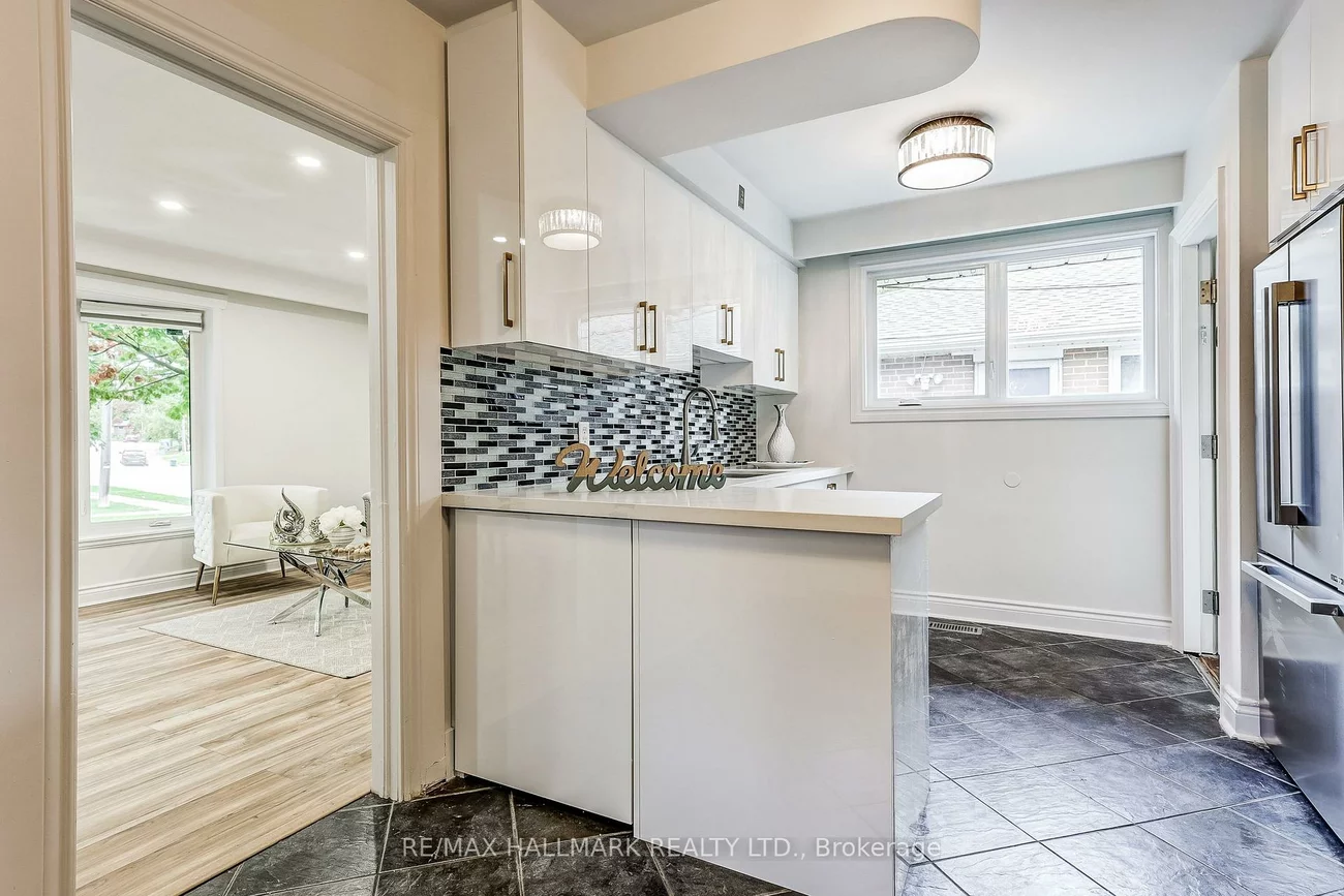 51, aurora Heights, Aurora Heights, Aurora