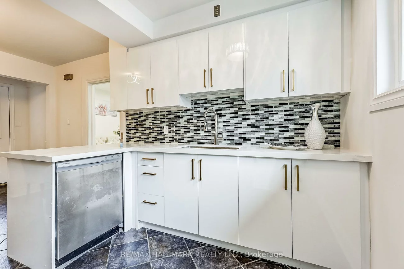 51, aurora Heights, Aurora Heights, Aurora