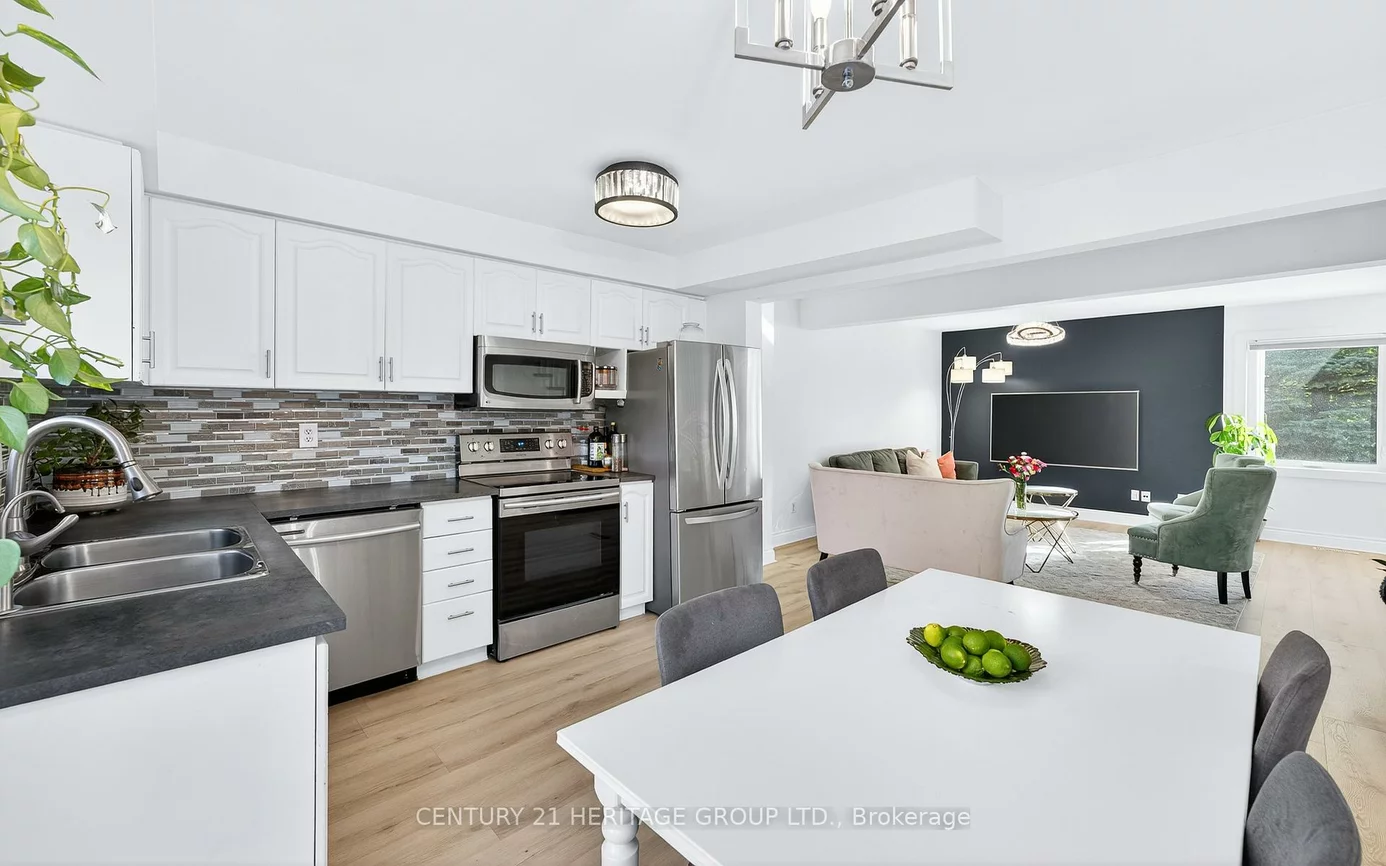 112, Sandfield, Aurora Highlands, Aurora