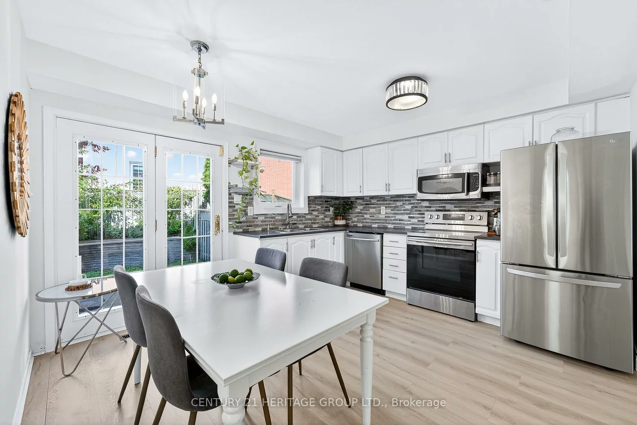 112, Sandfield, Aurora Highlands, Aurora