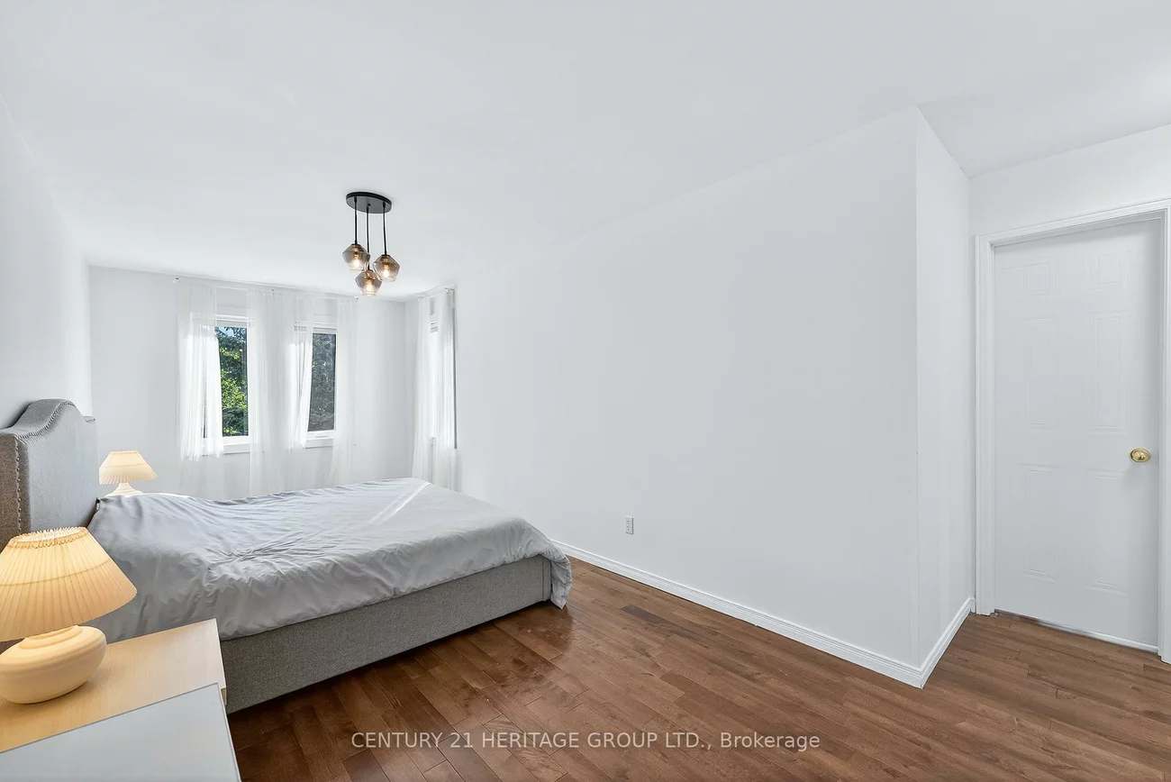 112, Sandfield, Aurora Highlands, Aurora