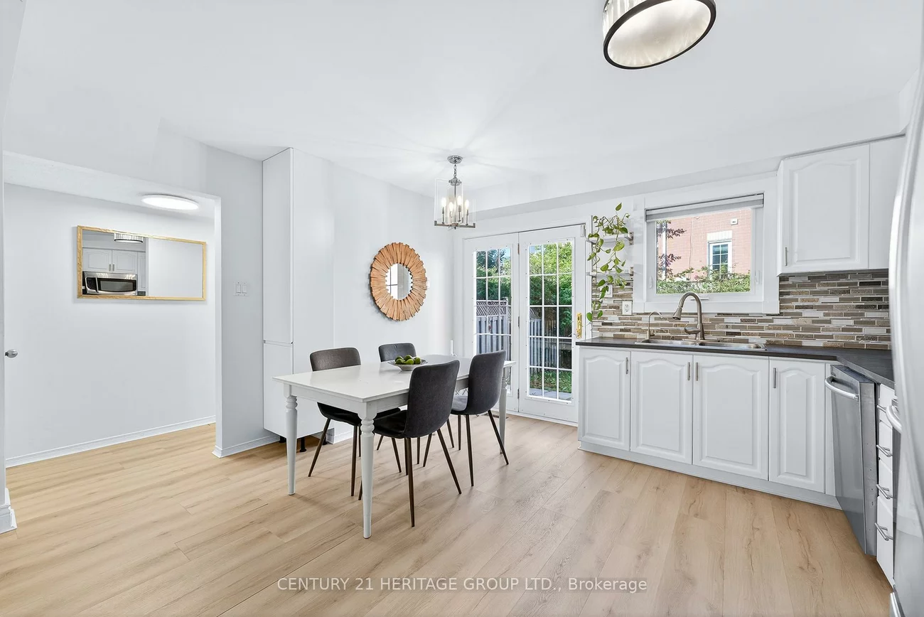 112, Sandfield, Aurora Highlands, Aurora