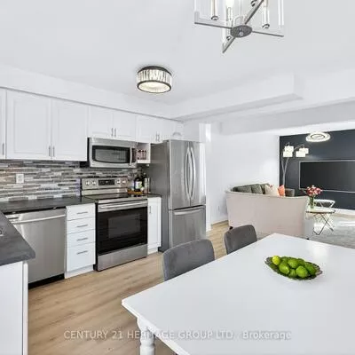 112, Sandfield, Aurora Highlands, Aurora